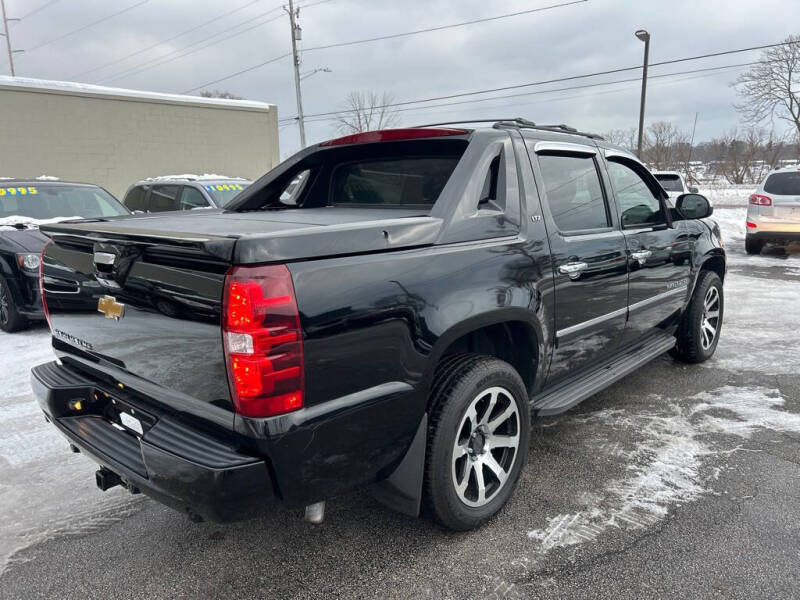 2012 Chevrolet Avalanche LTZ