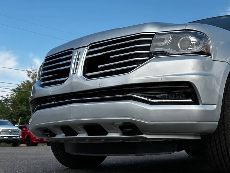 2016 Lincoln Navigator Select