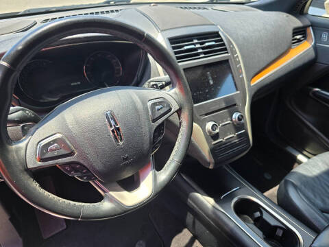 2017 Lincoln MKC Select