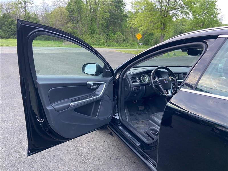 2015 Volvo V60 T5 Premier