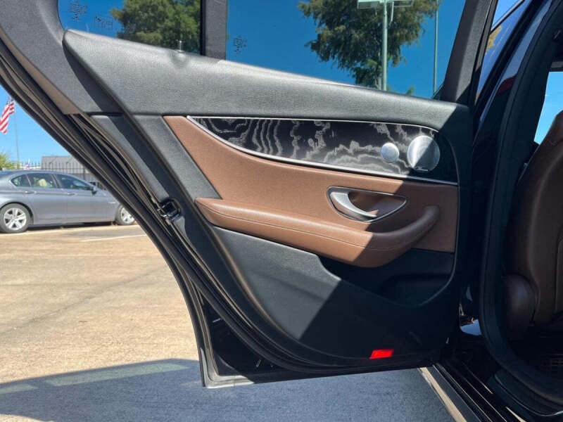 2017 Mercedes-Benz E-Class E 300 4MATIC