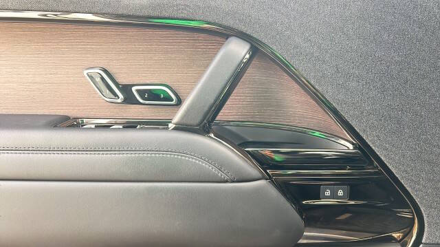 2023 Land Rover Range Rover Sport P360 SE