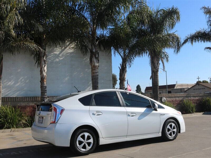 2014 Toyota Prius Three