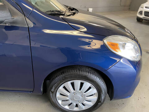 2014 Nissan Versa 1.6 S
