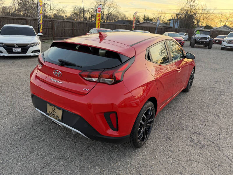 2019 Hyundai Veloster