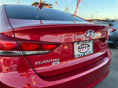 2017 Hyundai Elantra SE