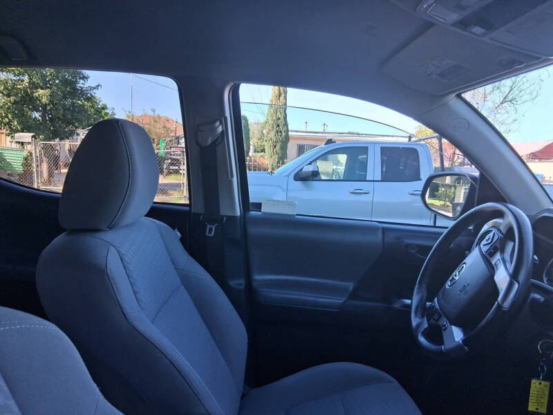 2020 Toyota Tacoma SR5 V6