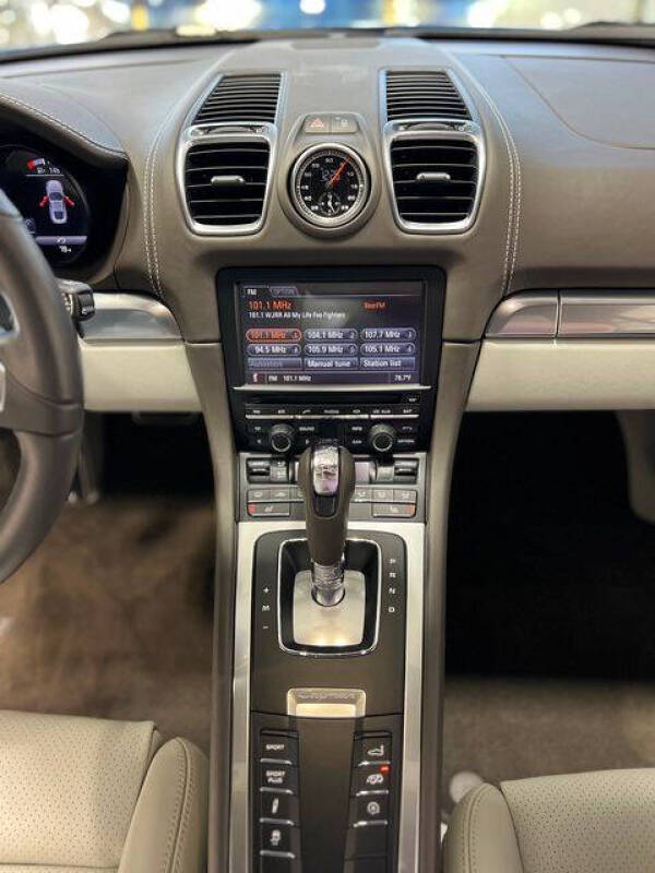 2015 Porsche Cayman GTS
