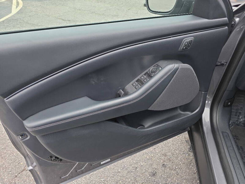 2021 Ford Mustang Mach-E Select