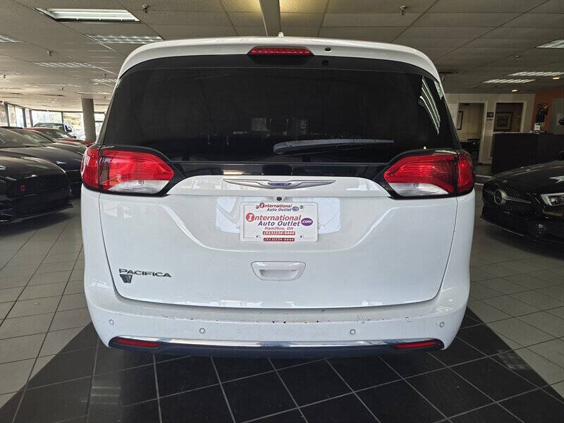 2018 Chrysler Pacifica Touring Plus