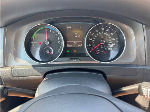 2016 Volkswagen e-Golf SE