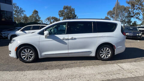 2018 Chrysler Pacifica Touring L