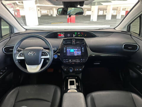 2016 Toyota Prius Three Touring