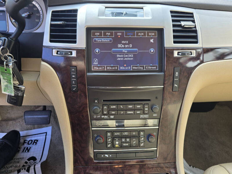 2013 Cadillac Escalade Luxury