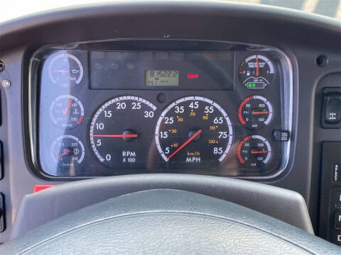 2015 Freightliner 108 SD