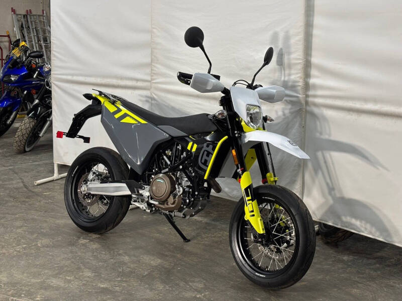 2023 Husqvarna 701 Supermoto