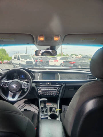 2020 Kia Optima LX