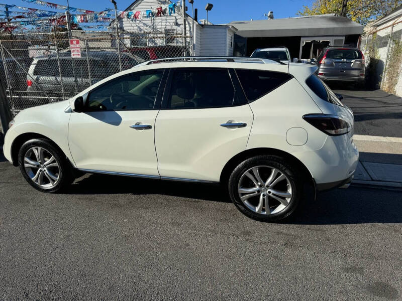 2011 Nissan Murano LE photo 8