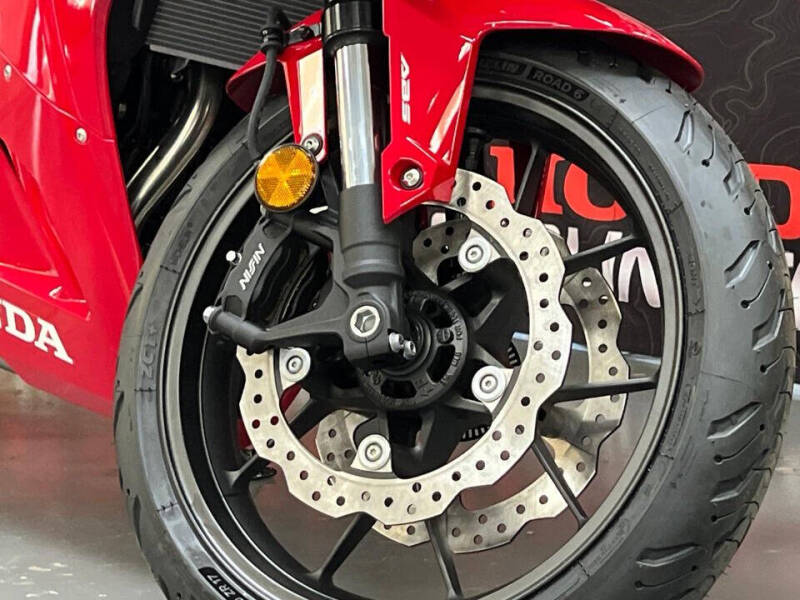 2025 Honda CBR500R ABS