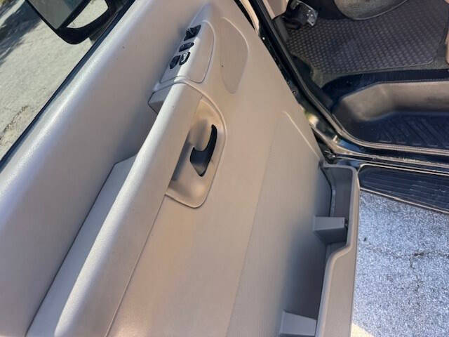 2003 Ford E-Series E-150