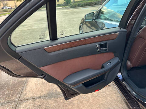 2010 Mercedes-Benz E-Class E 550 Sport