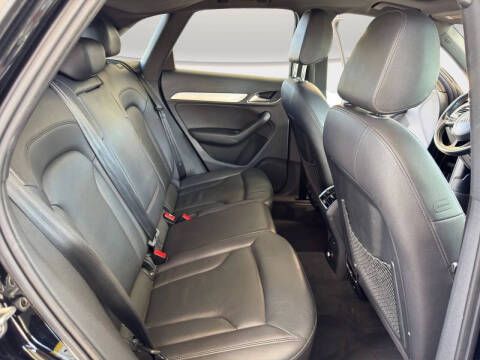 2017 Audi Q3 2.0T Premium