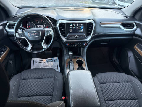 2017 GMC Acadia SLE-2