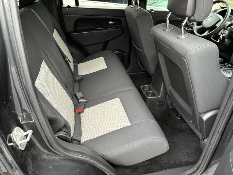 2010 Jeep Liberty Sport