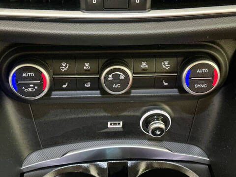 2023 Alfa Romeo Stelvio Veloce