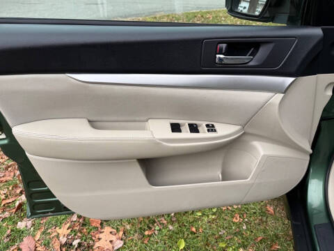 2011 Subaru Outback 2.5i