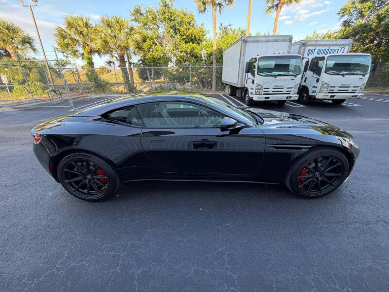 2018 Aston Martin DB11 V12
