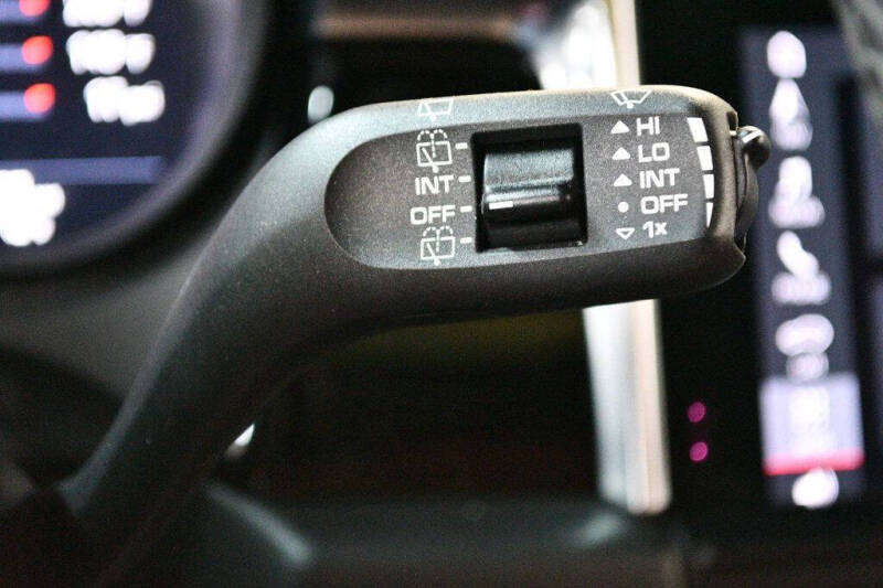 2020 Porsche Macan S