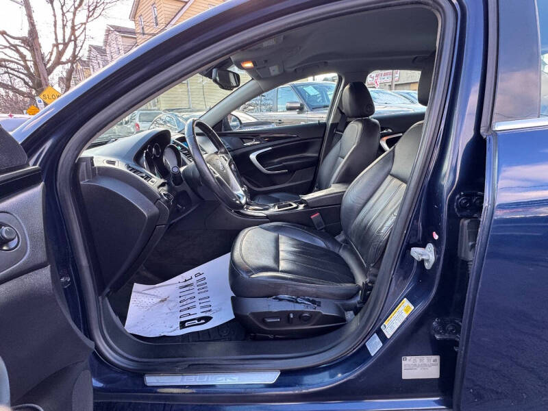 2012 Buick Regal Premium 1