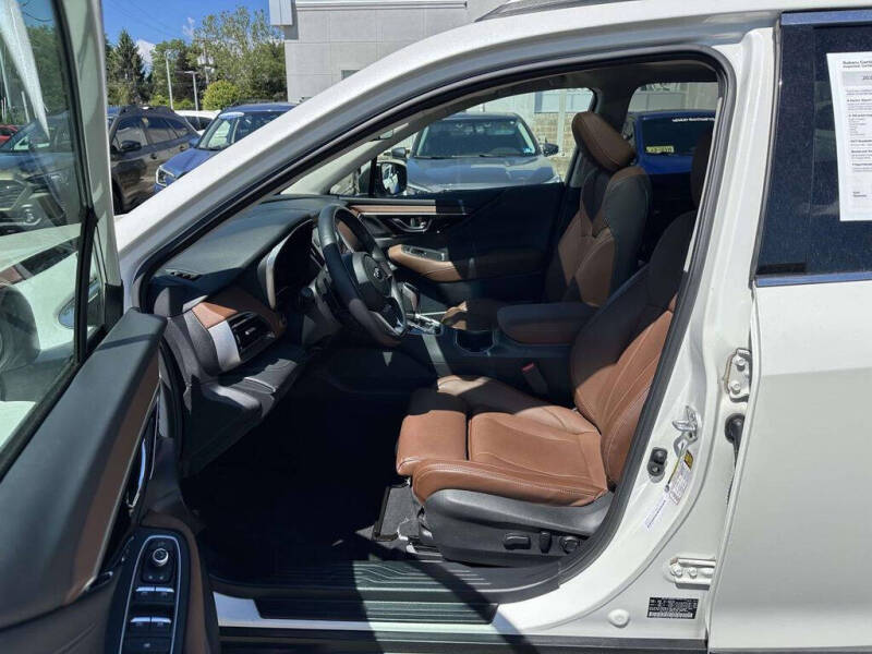 2022 Subaru Outback Touring
