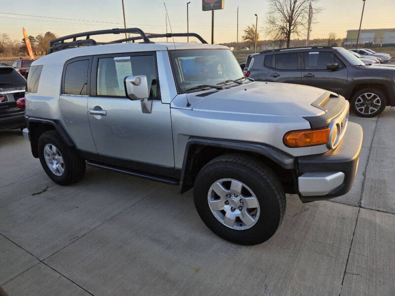 2007 Toyota FJ Cruiser Base's photo