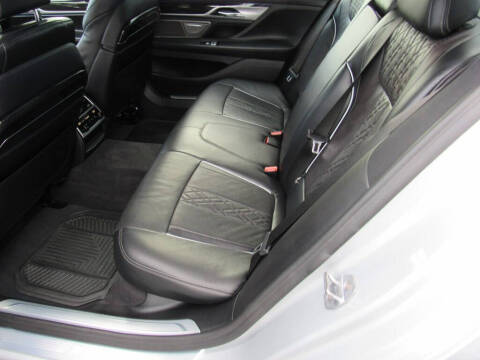 2019 BMW 7 Series 740i