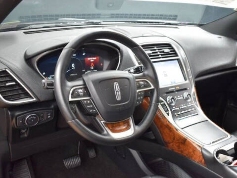 2020 Lincoln Nautilus Reserve