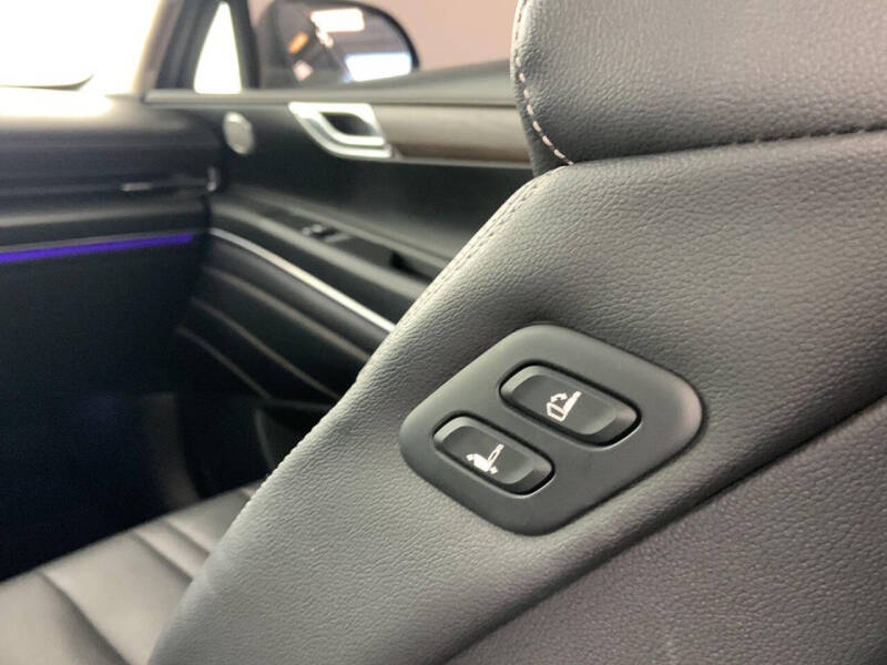 2024 Genesis GV80 2.5T