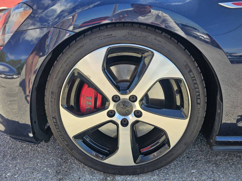 2017 Volkswagen Golf GTI SE
