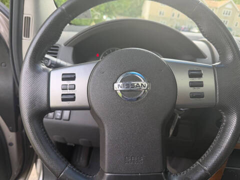 2007 Nissan Pathfinder LE