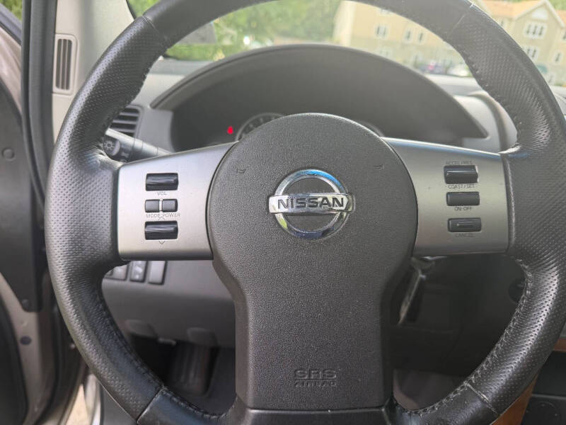 2007 Nissan Pathfinder LE