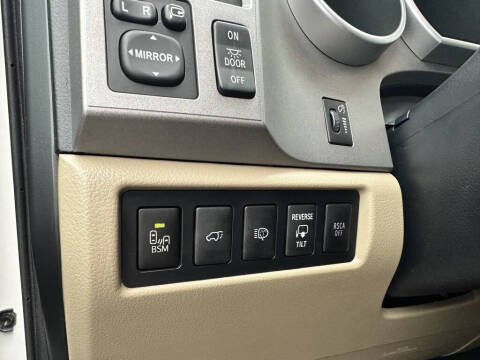 2013 Toyota Sequoia Platinum