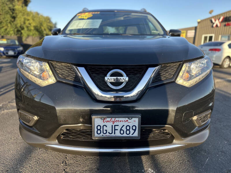 2016 Nissan Rogue SV