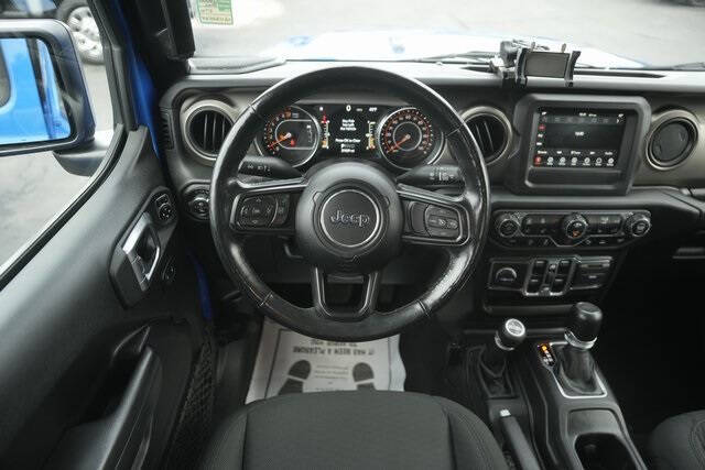 2021 Jeep Gladiator Willys