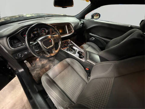 2017 Dodge Challenger SXT