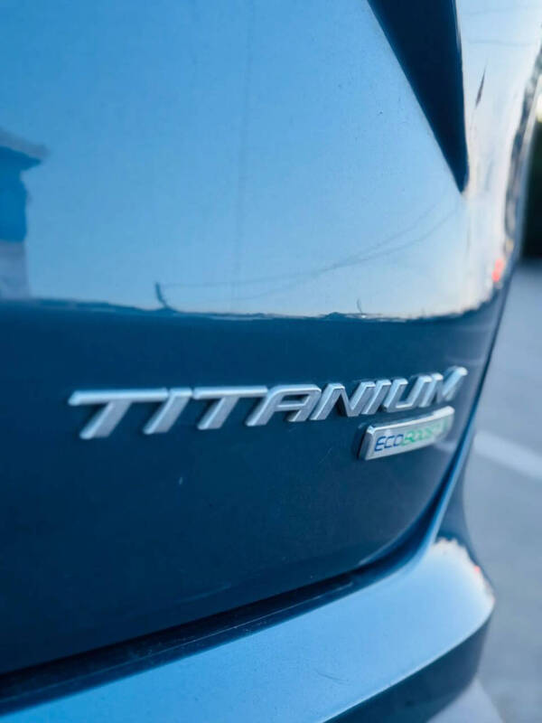 2019 Ford Edge Titanium