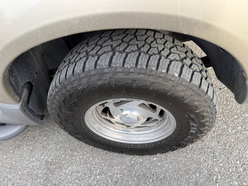 2003 Ford Explorer Sport Trac XLT