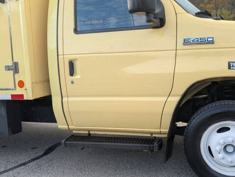 2019 Ford E-Series E-450 SD