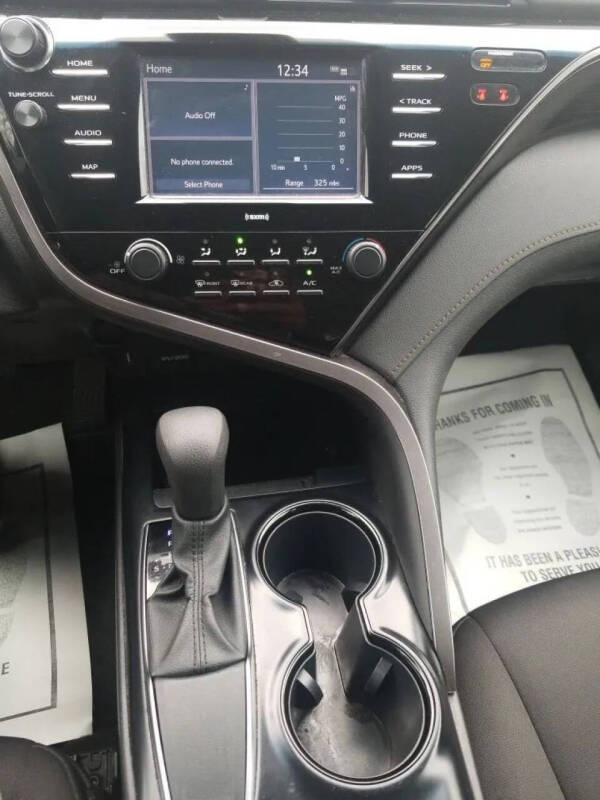 2020 Toyota Camry LE