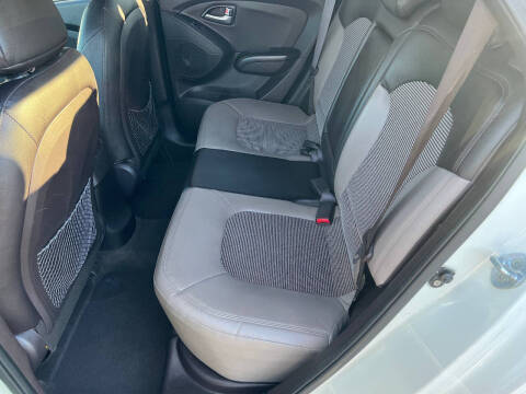 2011 Hyundai Tucson GLS